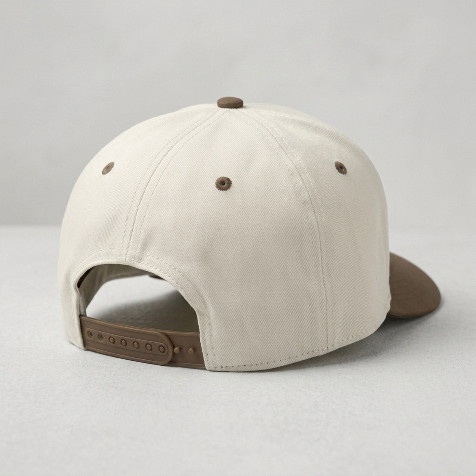 The back of the cap: snapback strap